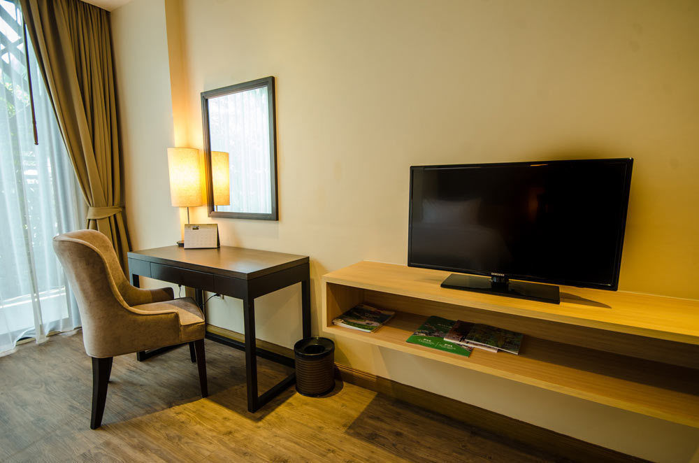Rimkhobfa Urban Resort Бангкок Экстерьер фото