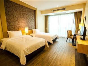 Rimkhobfa Urban Resort Бангкок Экстерьер фото